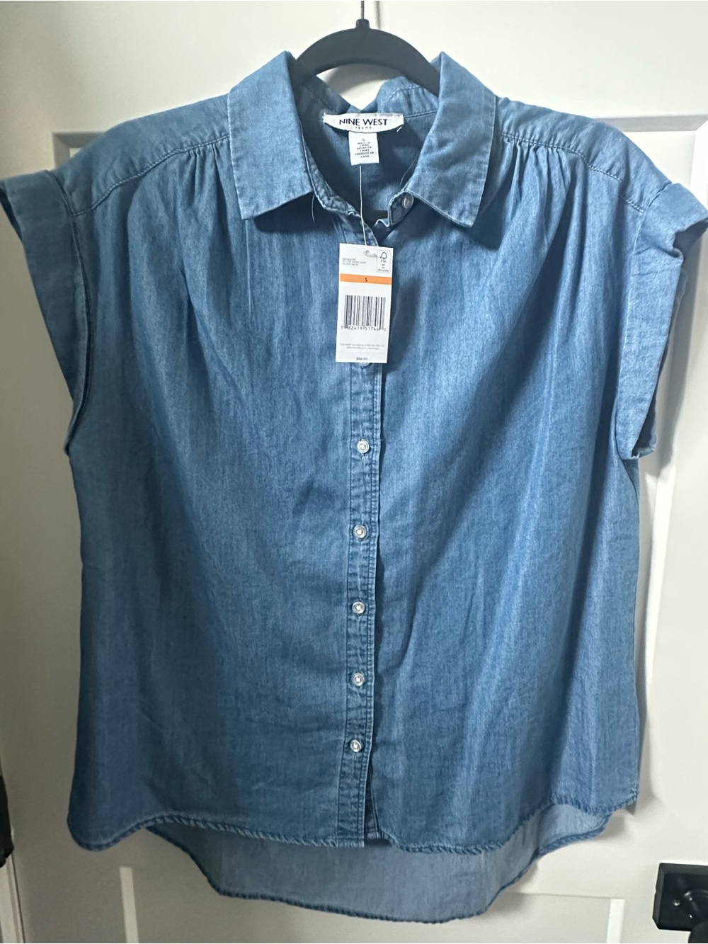 NWT Nine West top small